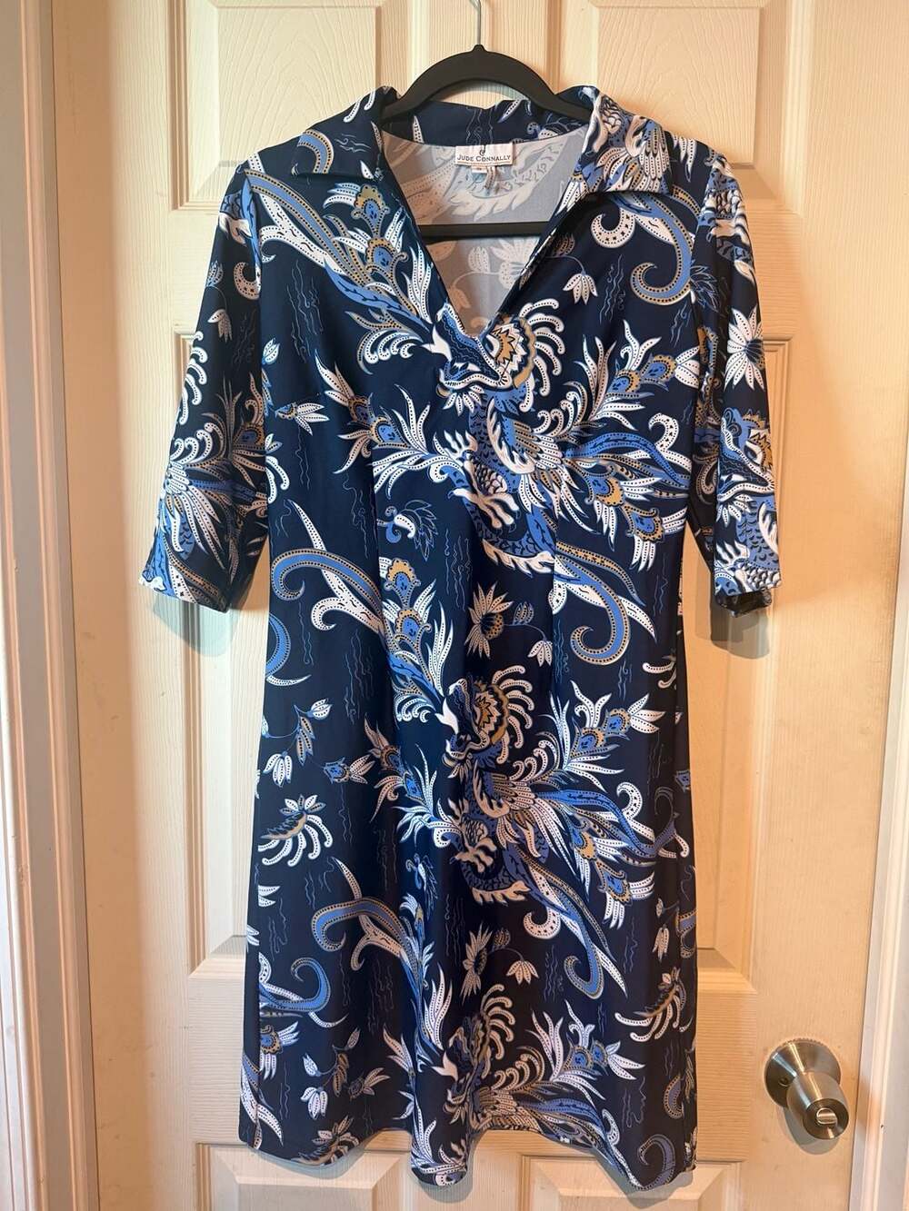 Jude Connally Dress Size S Blue White Paisley V-Neck Collared